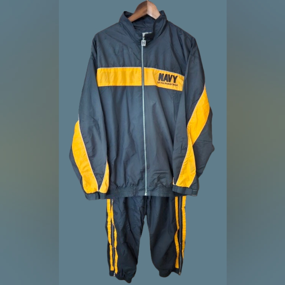 *Vintage 1990’s US Navy Track Warm Up Suit